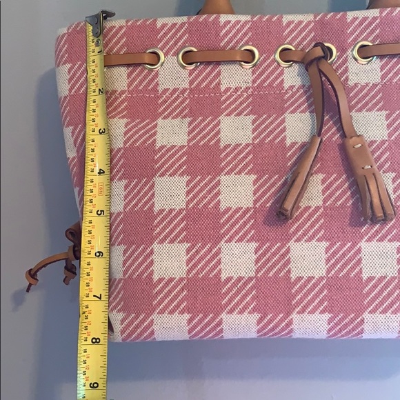 Beautiful Pink and white Dooney & Bourke handbag - Picture 2 of 8